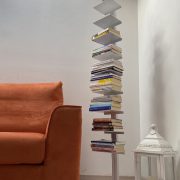 libreria-verticale-da-terra