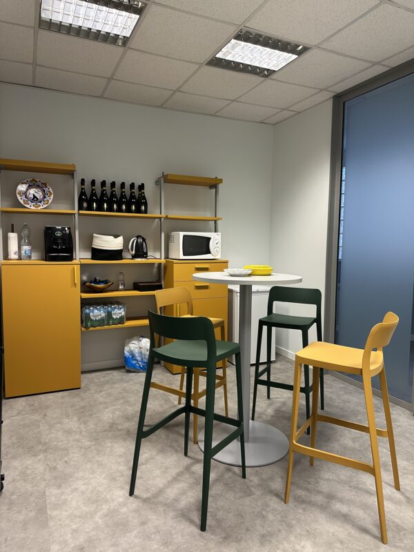 progetto su misura area relax ufficio Studio T